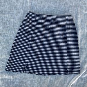 Plaid black and white mini skirt